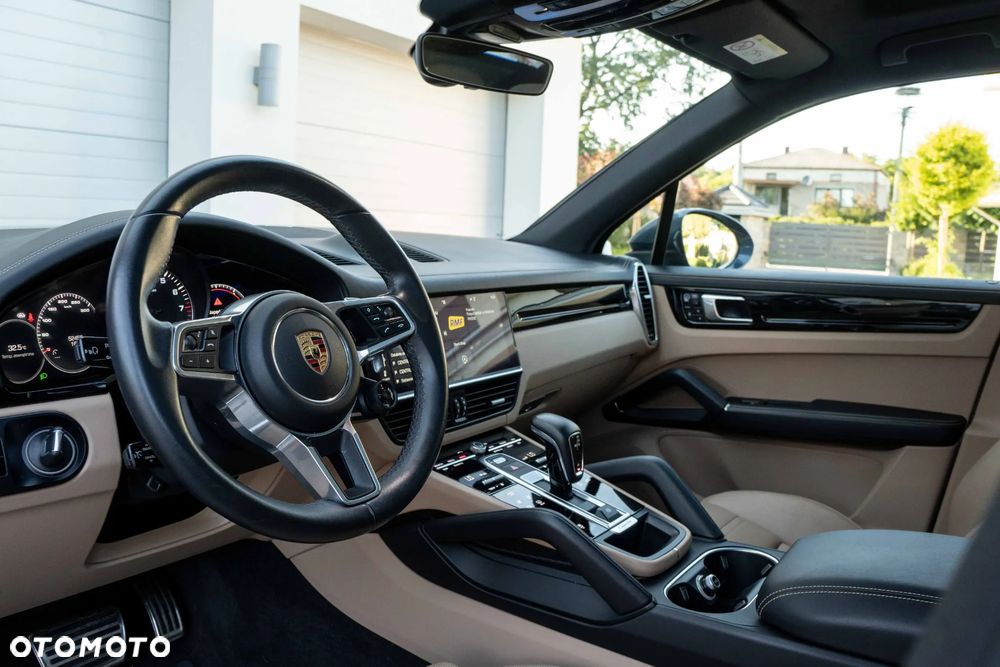 Porsche Cayenne S - 13