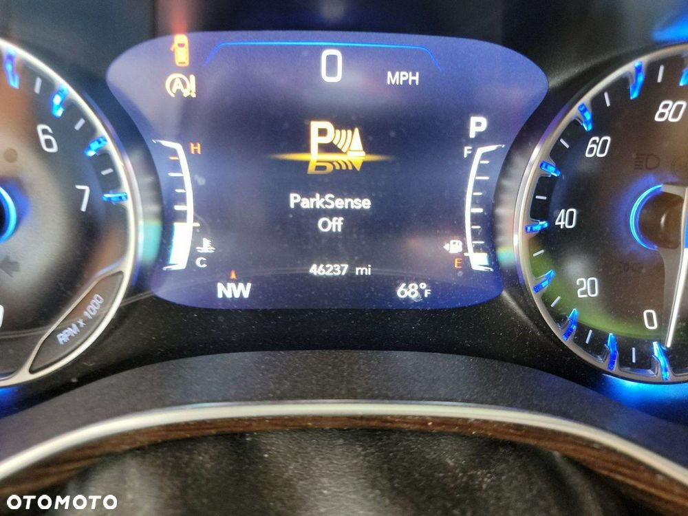 Chrysler Pacifica - 9