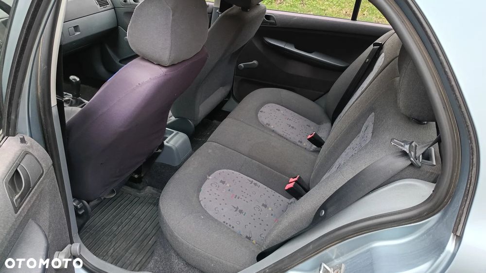 Skoda Fabia 1.2 HTP Classic - 6