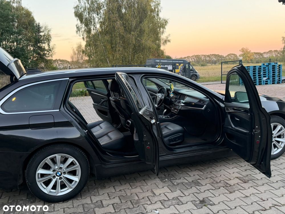 BMW Seria 5 520d Luxury Line - 29
