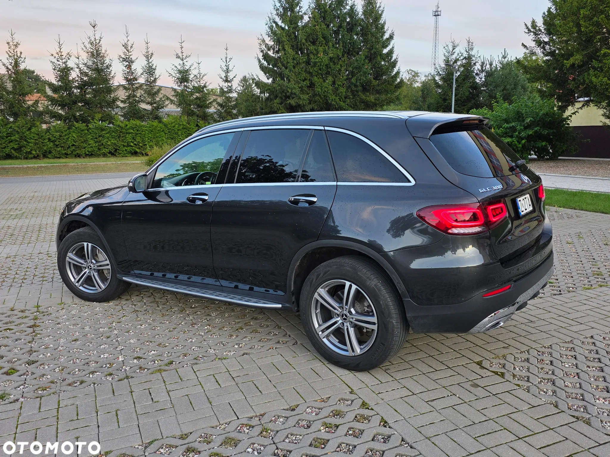 Mercedes-Benz GLC 300 4Matic 9G-TRONIC - 8