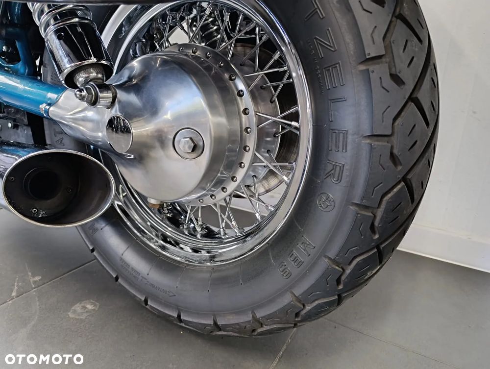 Suzuki Intruder - 15
