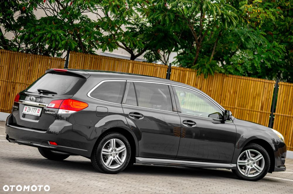 Subaru Legacy 2.5i Lineartronic Sport - 4