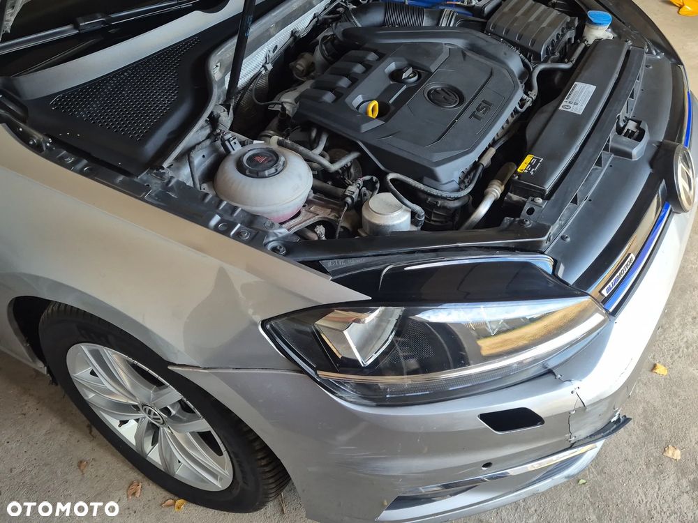Volkswagen Golf - 20