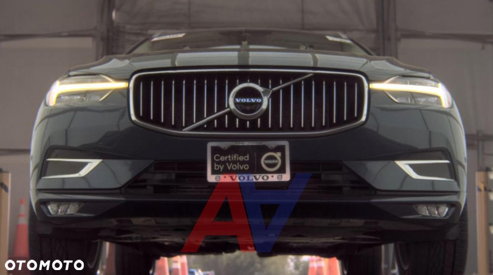 Volvo XC 60 T5 AWD Inscription - 4