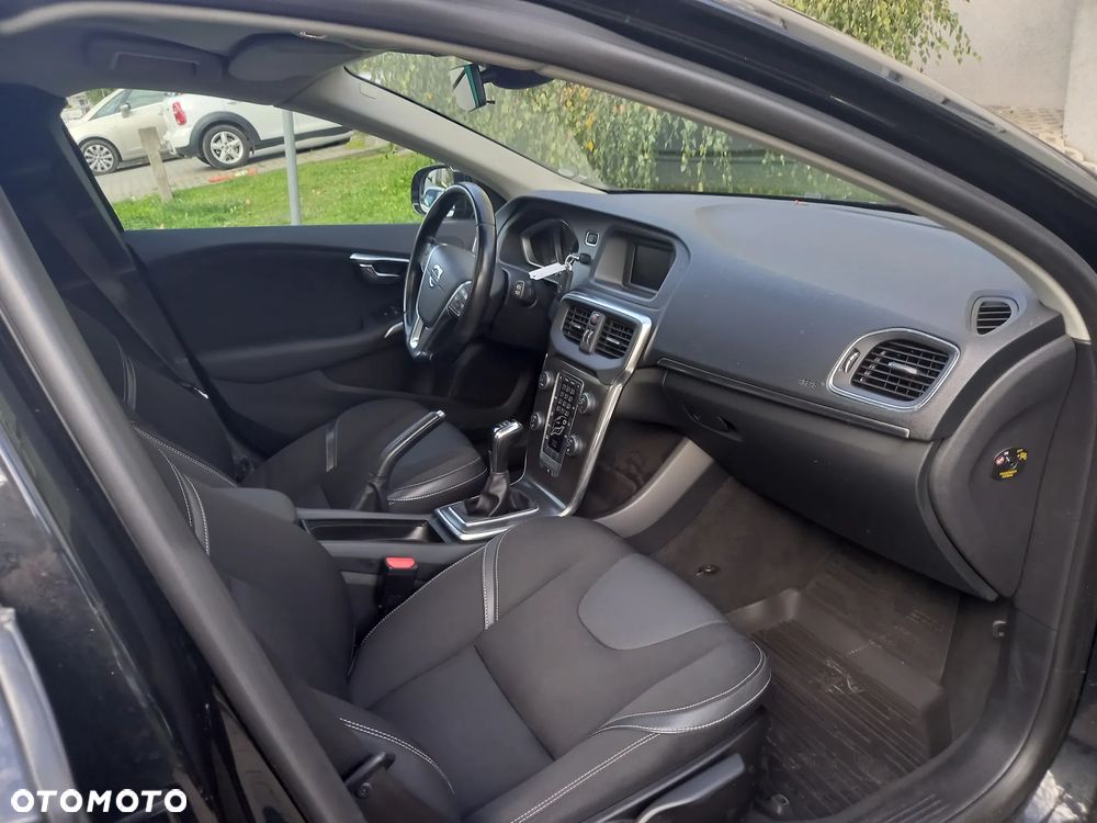 Volvo V40 - 16
