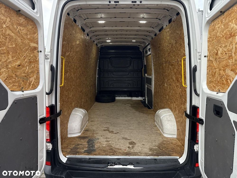 Volkswagen Crafter L3H2 - 19