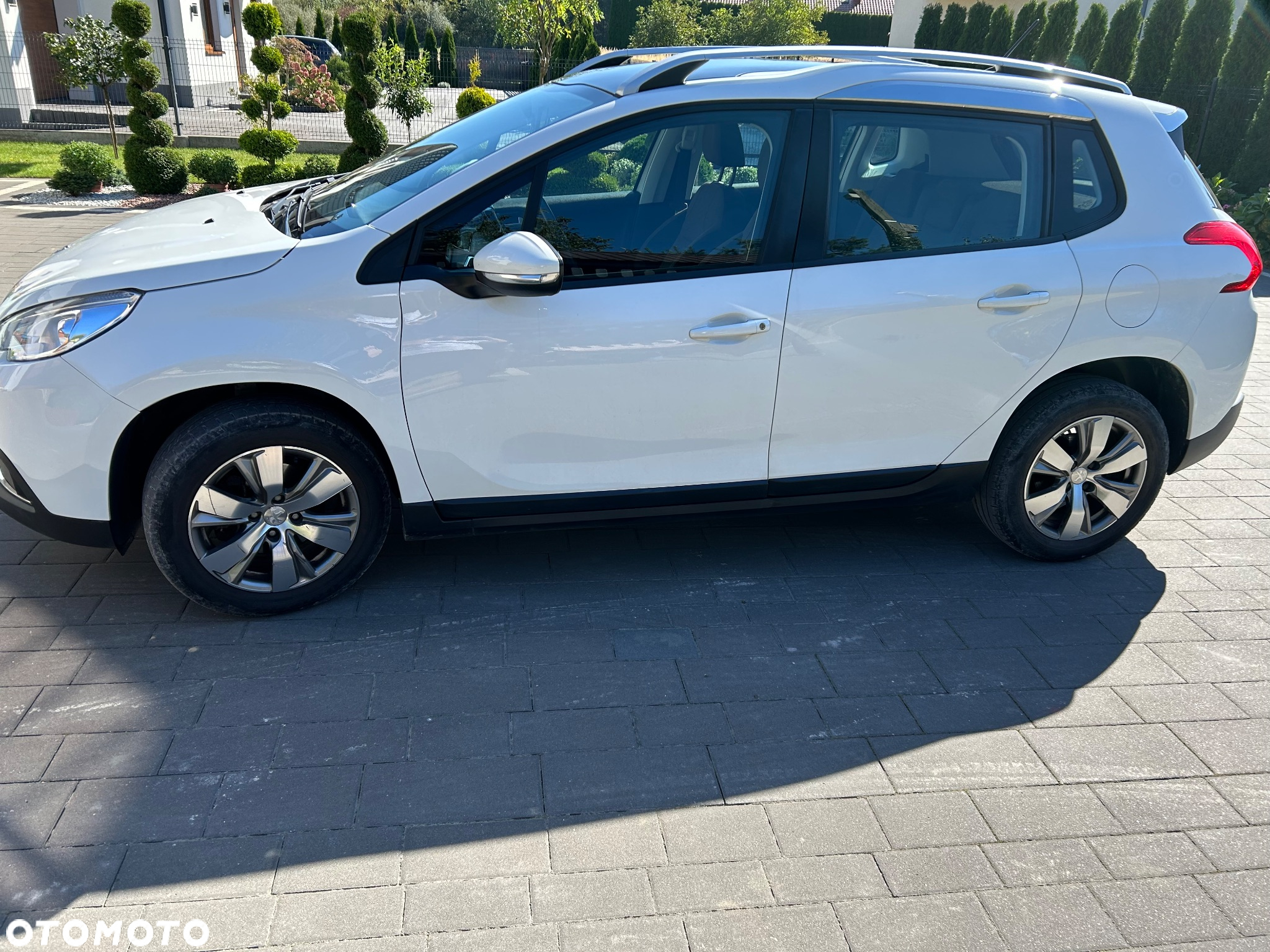 Peugeot 2008 - 5