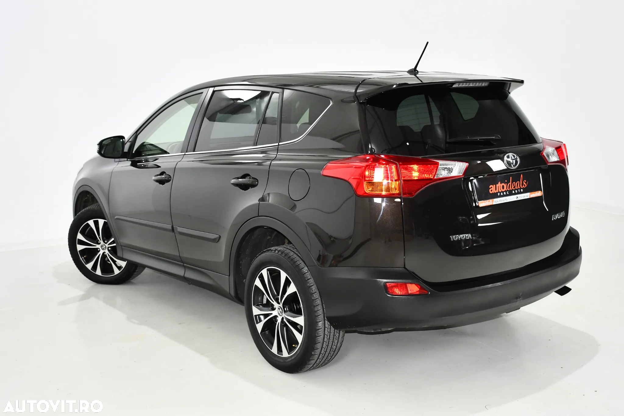 Toyota RAV4 2.0 D-4D 2WD Executive - 3