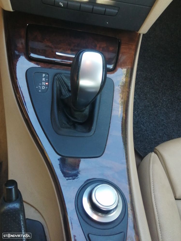 BMW 320 dA - 6