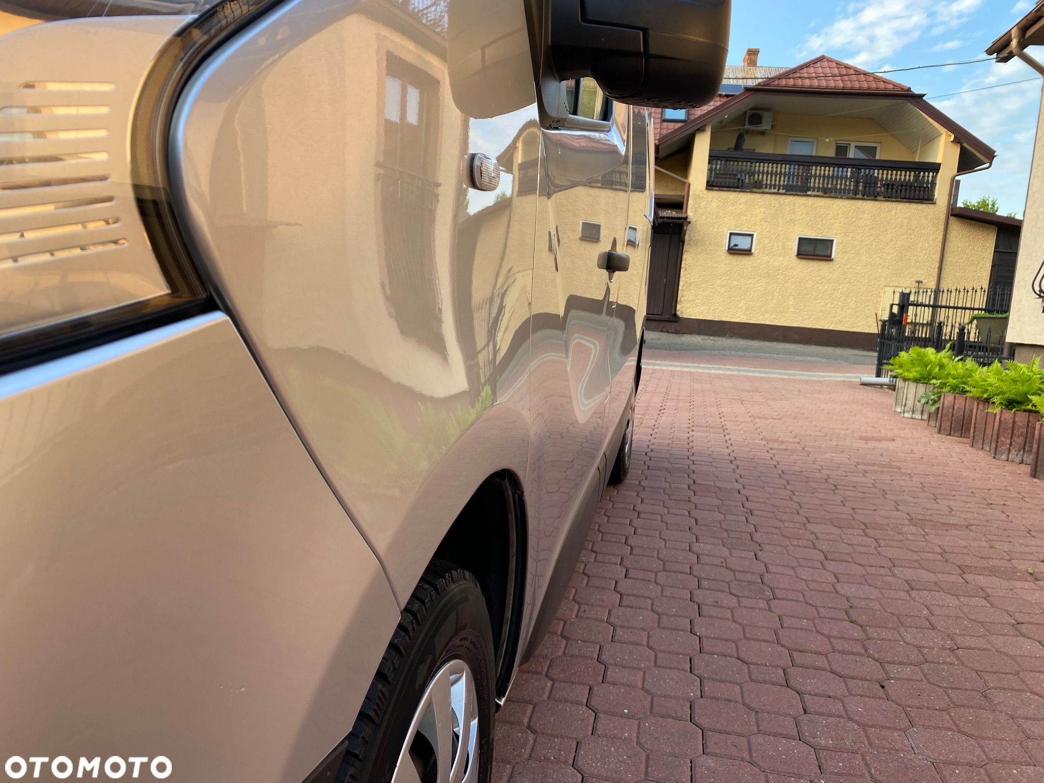 Renault TRAFIC L1 H1 profesjonalna zabudowa WARSZTATOWA - 30