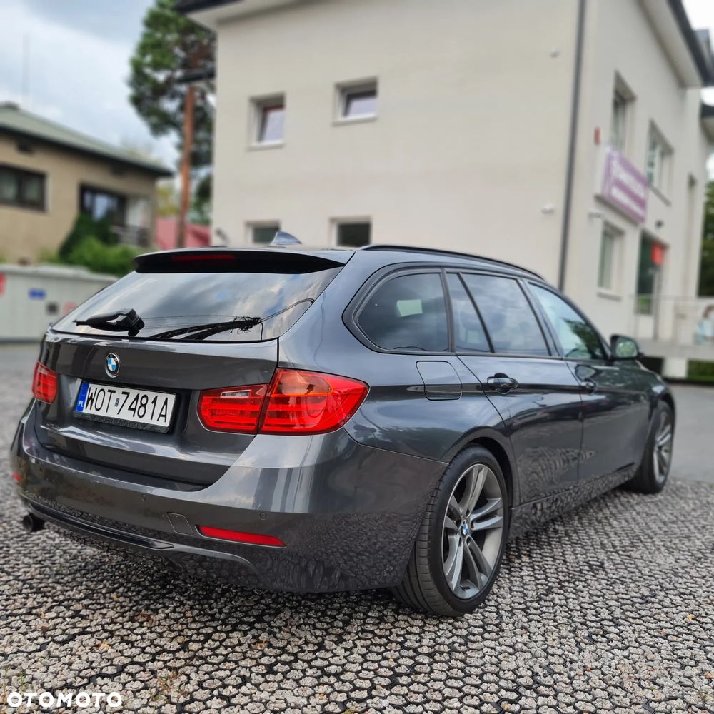 BMW Seria 3 320d Touring Sport Line - 9