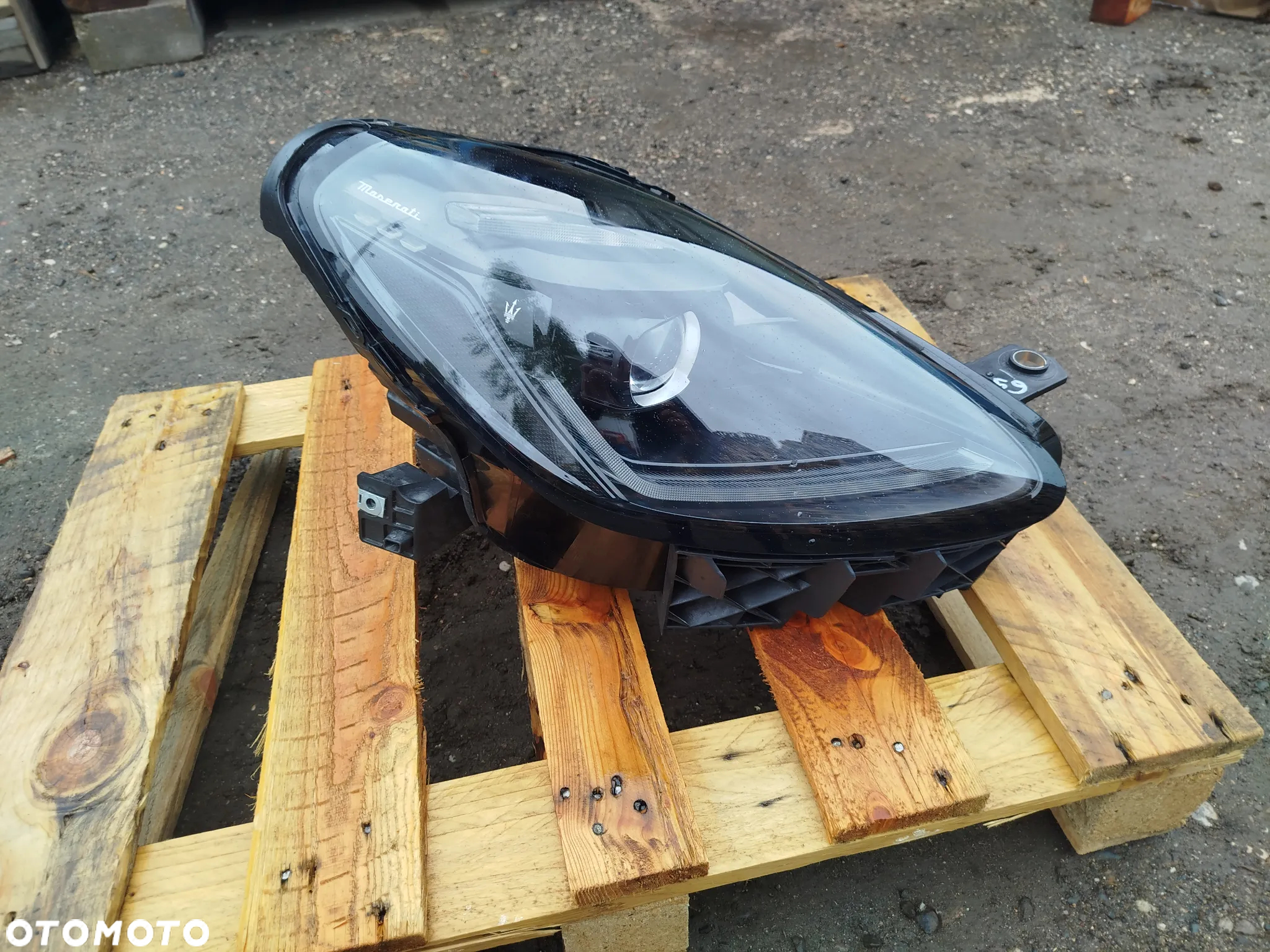 Maserati Grecale lampa prawa prawy przód przednia - 2