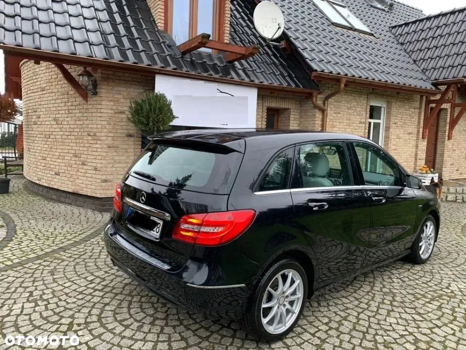 Mercedes-Benz Klasa B 180 - 17