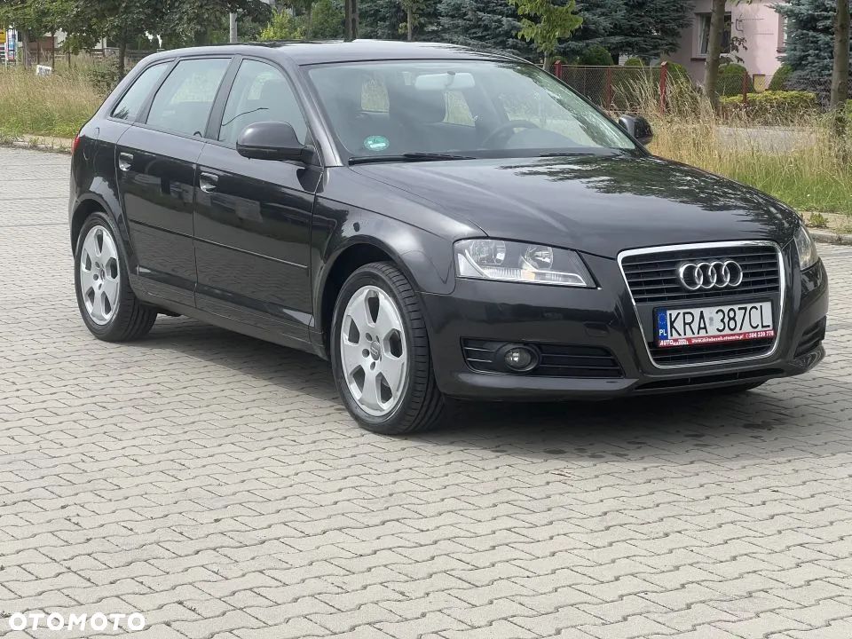 Audi A3 1.6 Ambiente - 28