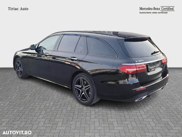 Mercedes-Benz E 300 - 4