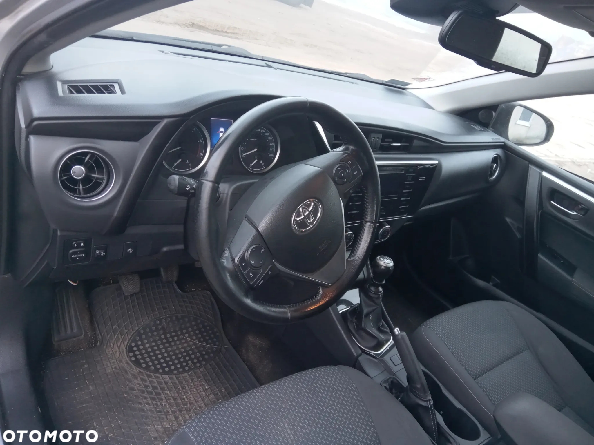 Toyota Corolla 1.4 D-4D Premium - 5