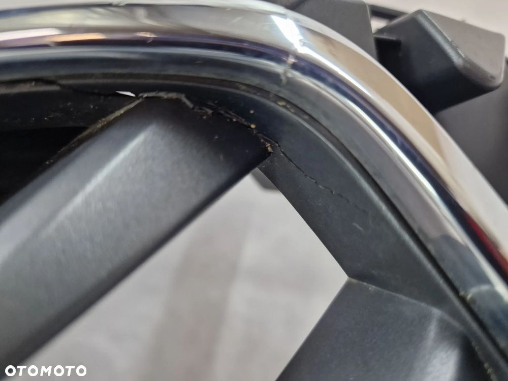 AUDI A3 8V0 / 8V3 / 8V 12- ATRAPA / GRILL PRZEDNI PRZÓD , NR 8V3853651 , NR AUKCJI GL743 - 12