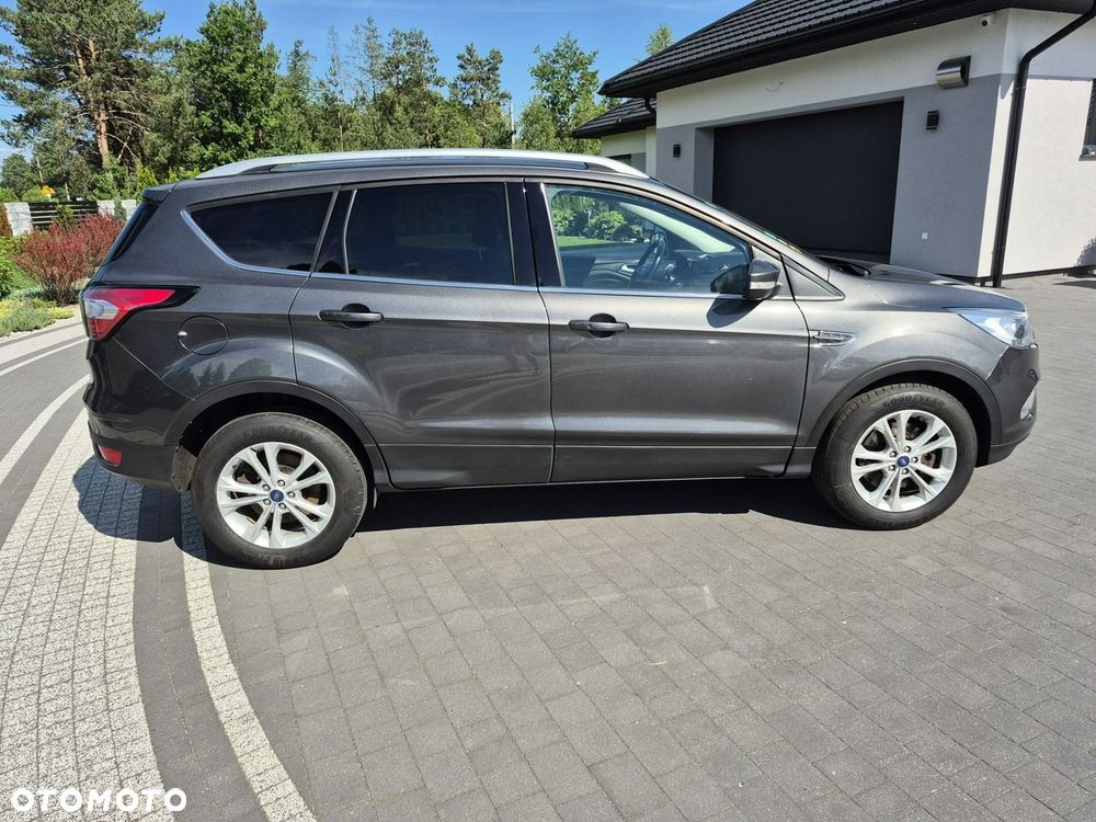 Ford Kuga - 4