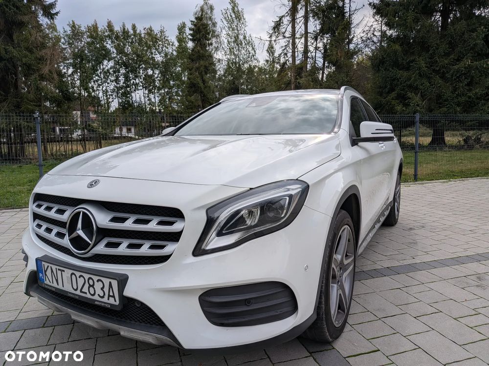 Mercedes-Benz GLA 220 4-Matic AMG Line - 3