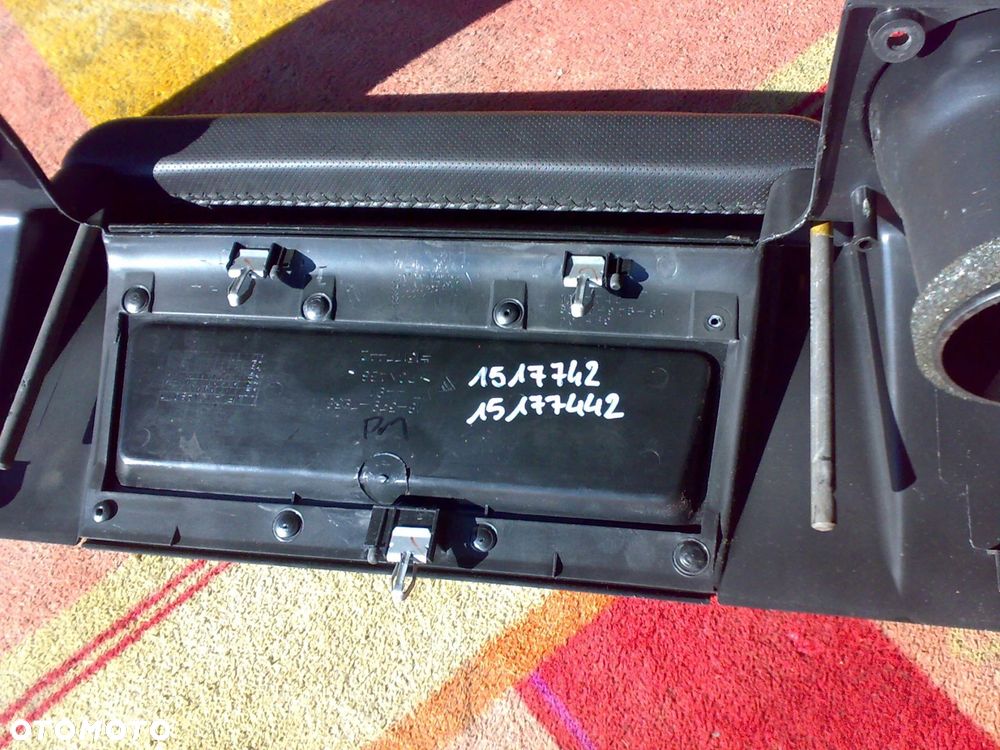 hummer h2 2006r. panel ramka rączka uchwyt prawy nawiewu nawiew konsola - 3