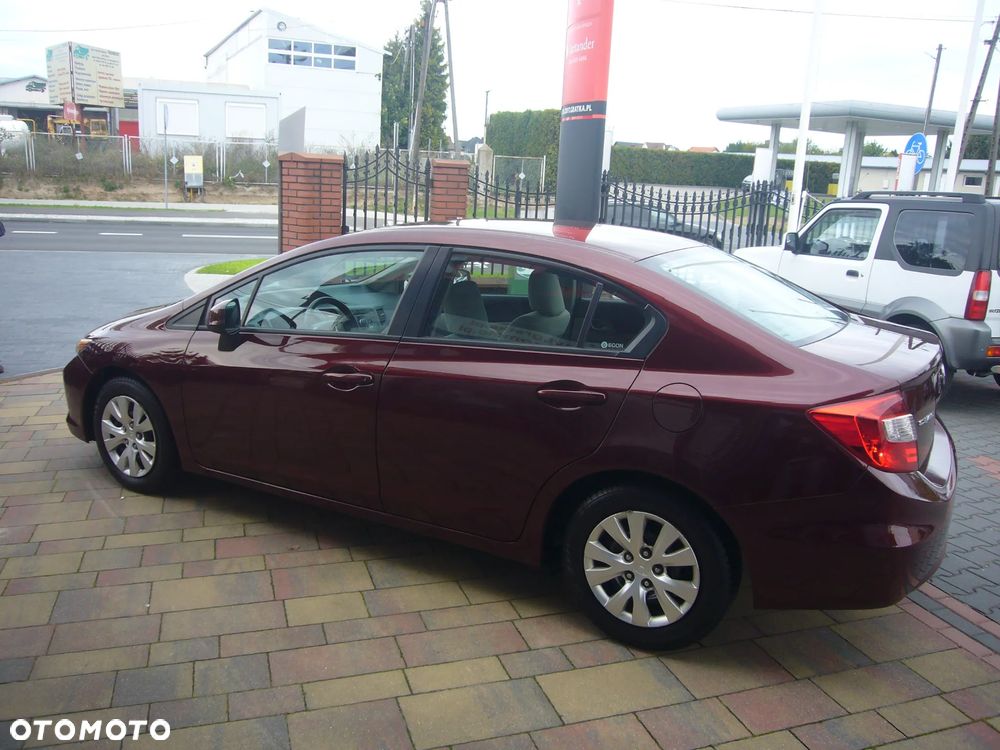 Honda Civic 1.8 Comfort - 10
