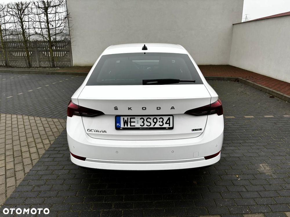 Skoda Octavia - 8