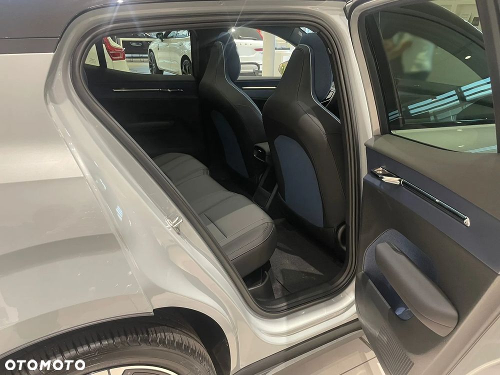 Volvo EX30 Twin Motor Performance AWD Ultra - 22