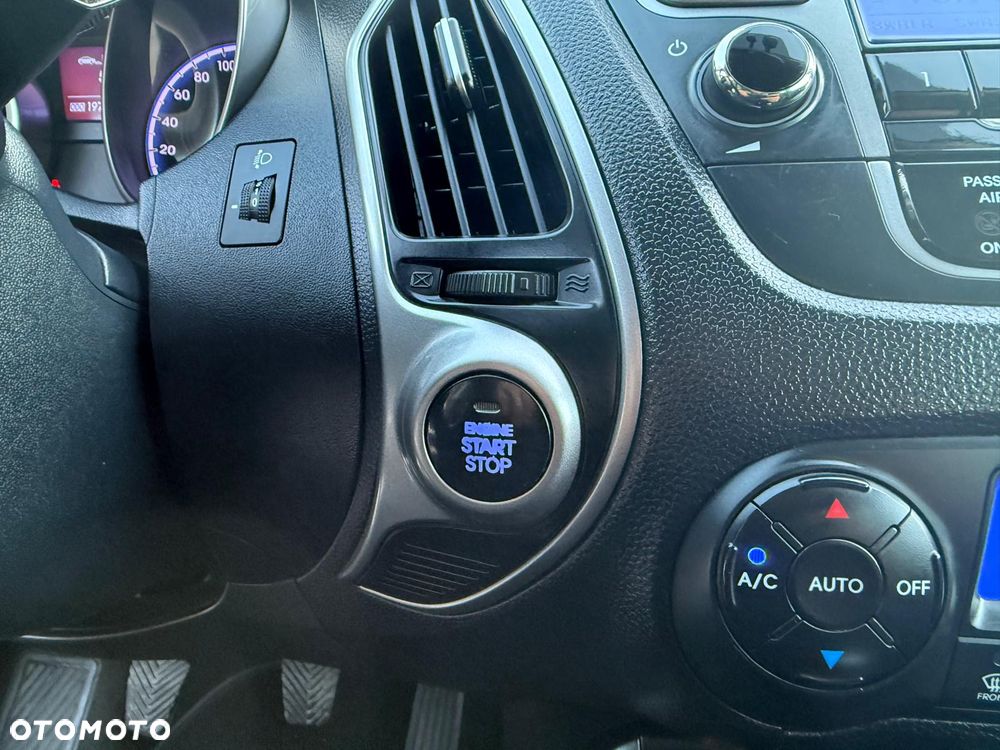 Hyundai ix35 2.0 2WD Style - 19