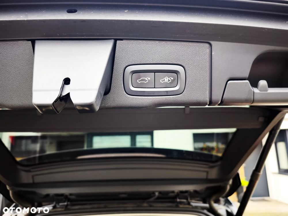 Volvo XC 60 B4 D Inscription - 14