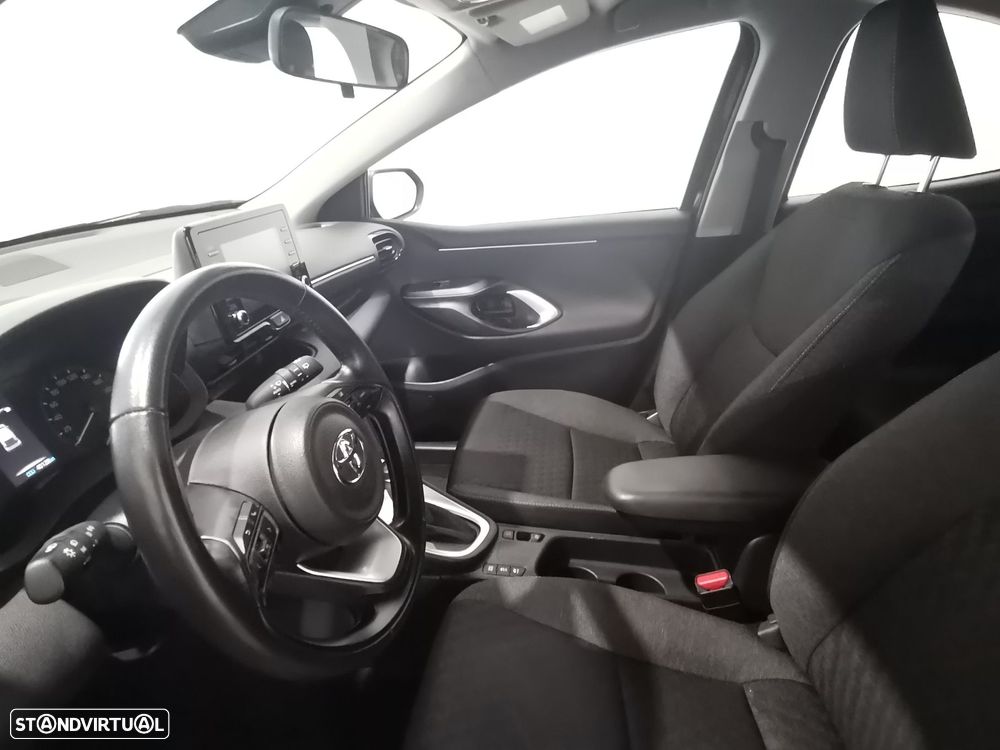Toyota Yaris 1.5 HDF Comfort Plus - 13