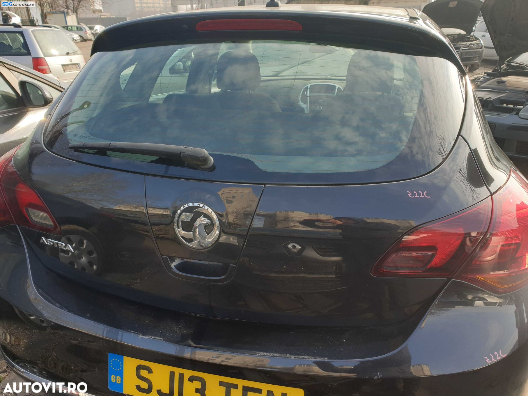 Haion Hayon Capota Portbagaj Dezechipat cu Luneta Geam Sticla Opel Astra J Hatchback 4 Usi 2009 - 2016 Culoare Z22C [K3380] - 1