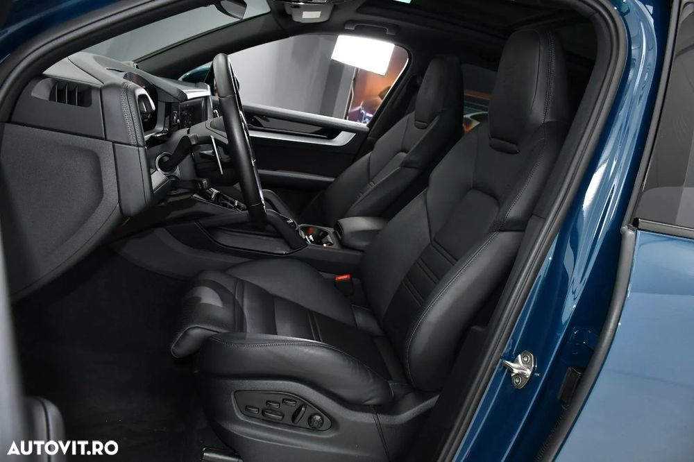 Porsche Cayenne - 17