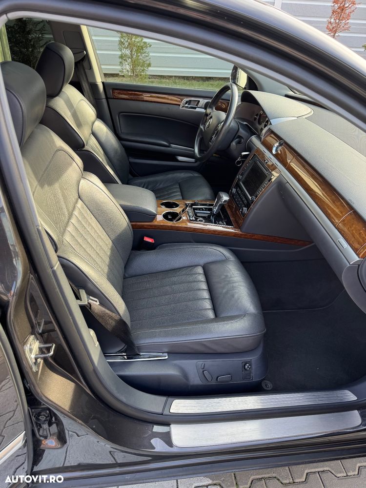 Volkswagen Phaeton - 8
