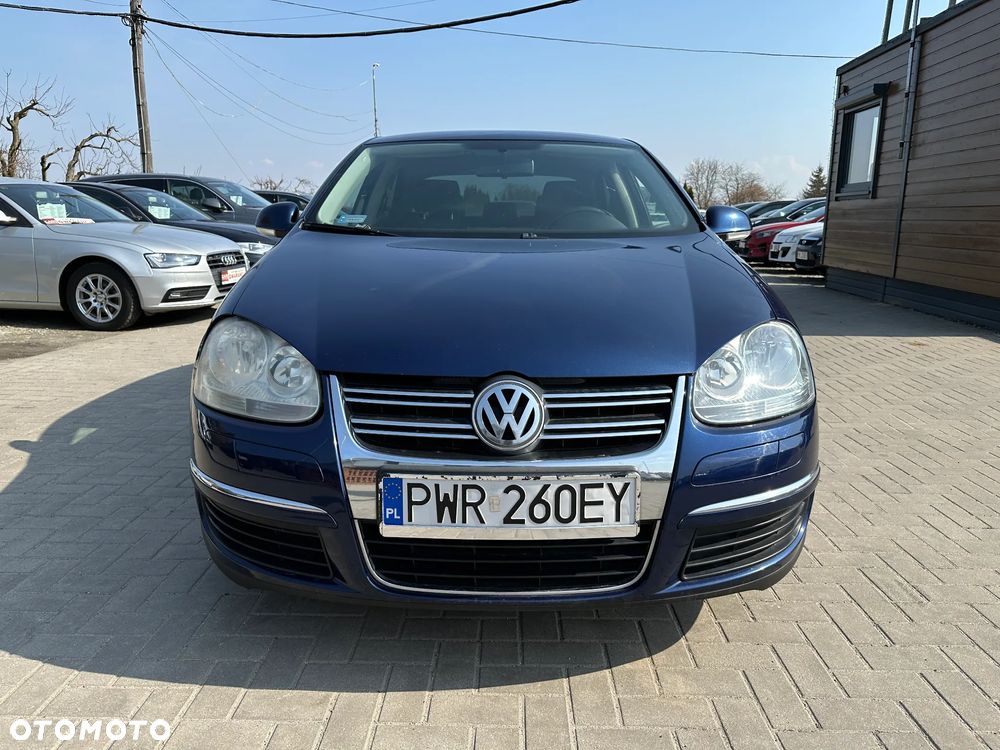 Volkswagen Jetta - 34