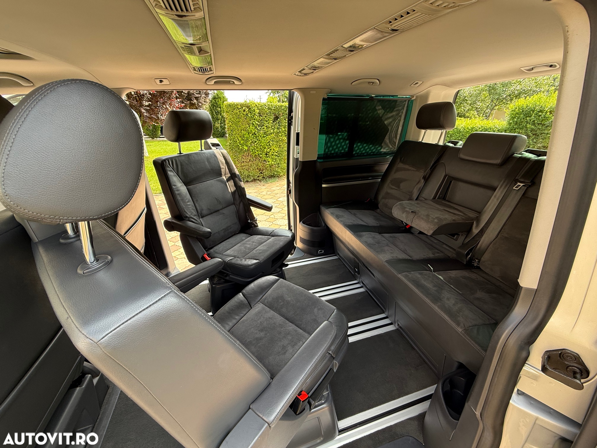 Volkswagen Multivan - 8
