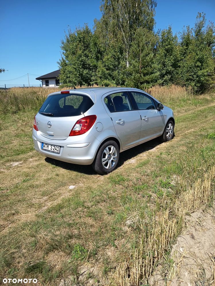 Opel Corsa - 11