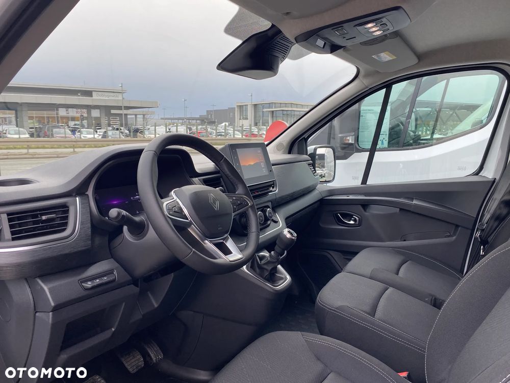 Renault Trafic - 11