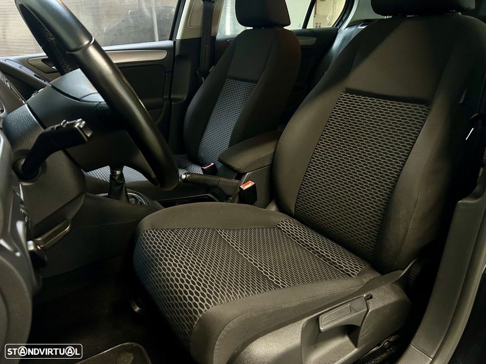 VW Golf 1.6 TDi Confortline - 36