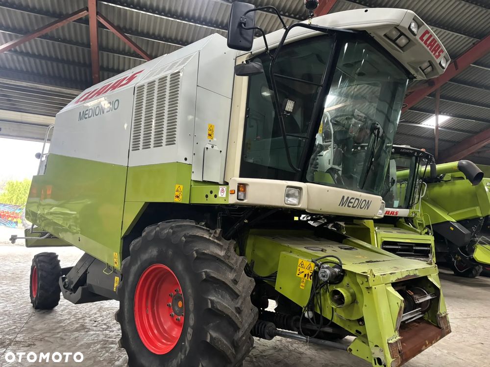 Claas Medion 310 - 8