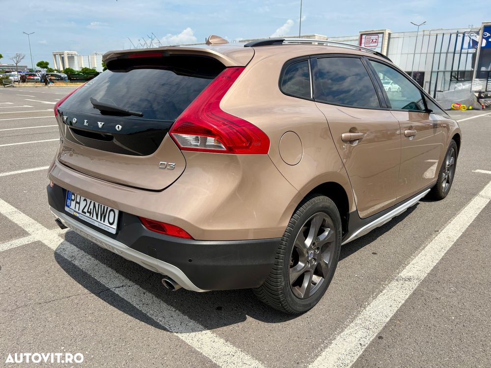 Volvo V40 D3 Aut Momentum - 3