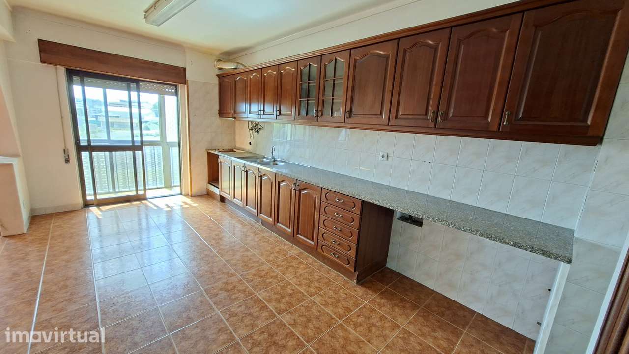 Apartamento T3 , 2 WC com 102m² perto shopping em Setúbal - Grande imagem: 5/15