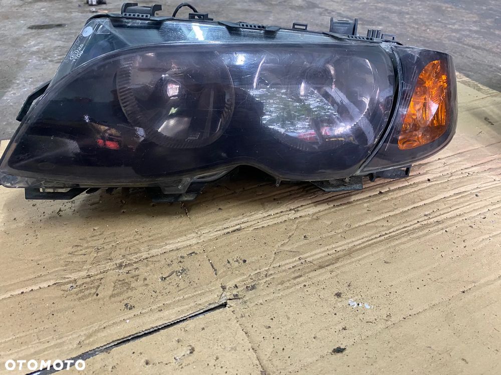 BMW E 46 LAMPA LEWA PRAWA PRZÓD - 1