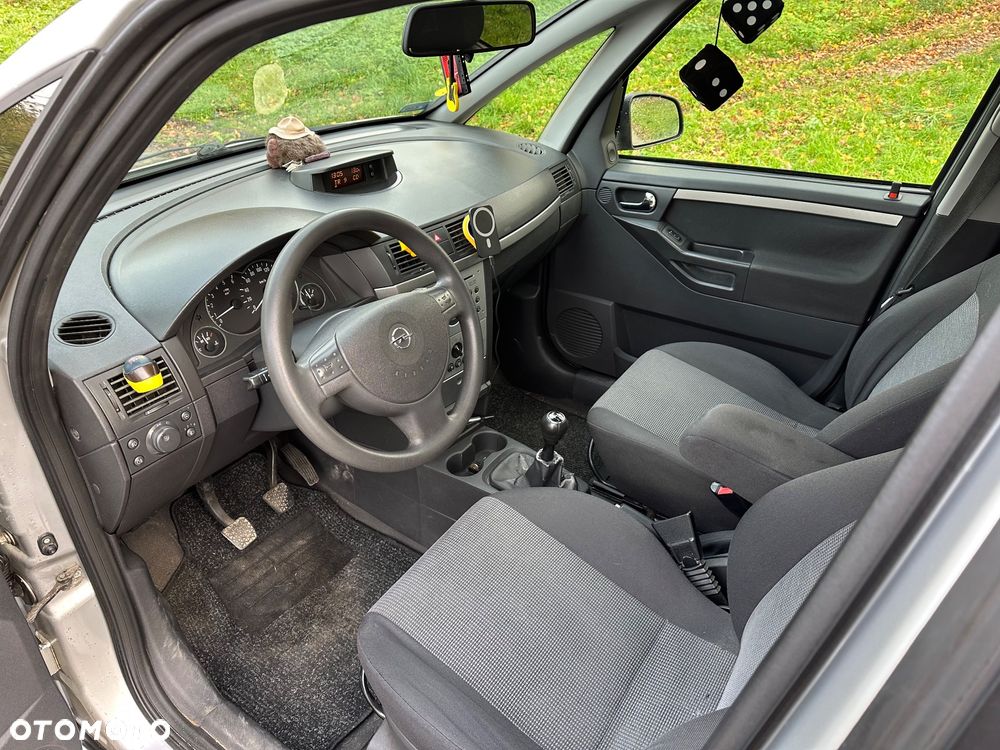 Opel Meriva - 9
