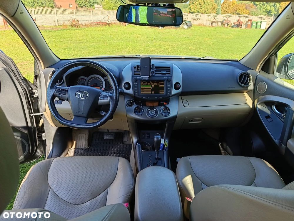 Toyota RAV4 2.2 D-CAT 2010 - 5