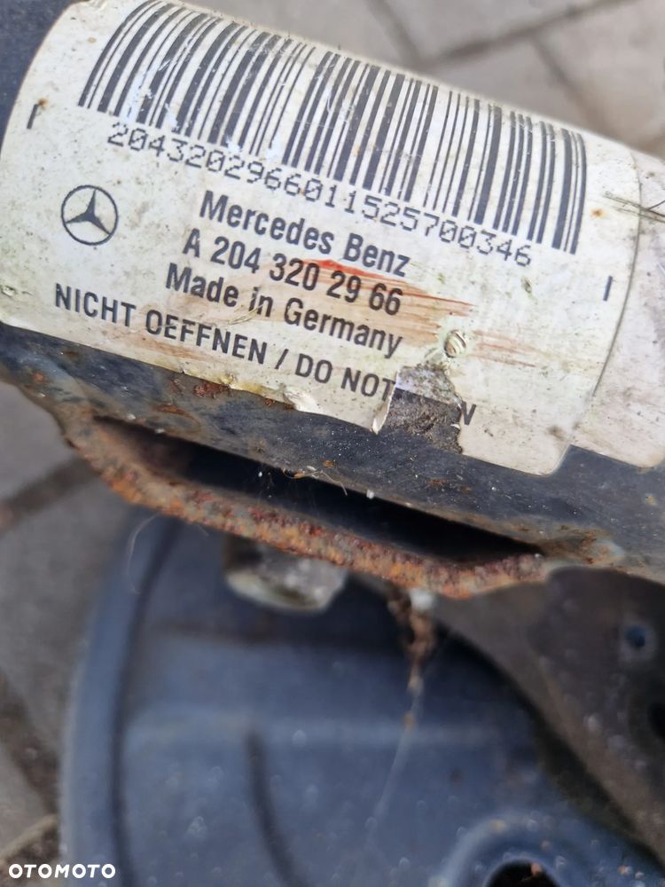 MERCEDES E-KLASA Coupe W207 2,2cdi Zwrotnica prawa przednia - 3