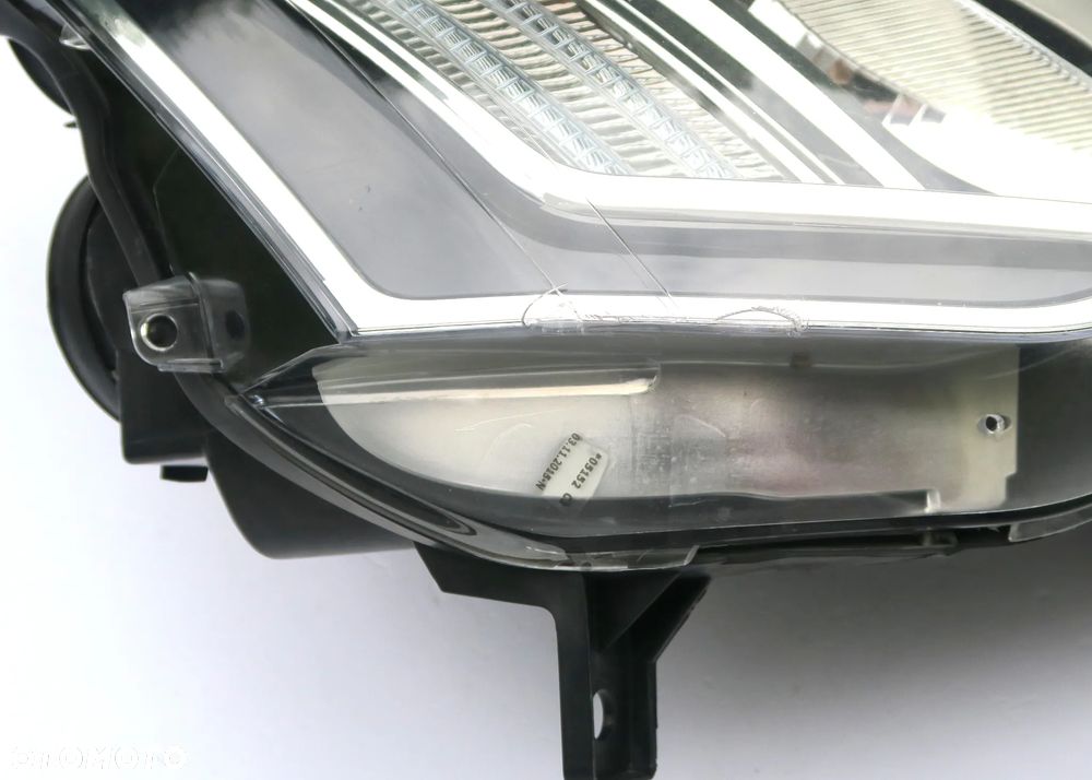 CITROEN BERLINGO 3 III Lift 2013 - reflektor prawy R ORYGINAŁ OE - 12