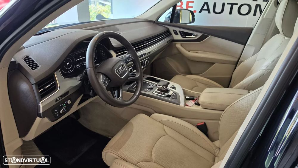 Audi Q7 3.0 TDI quattro S-line Tiptronic 7L - 44