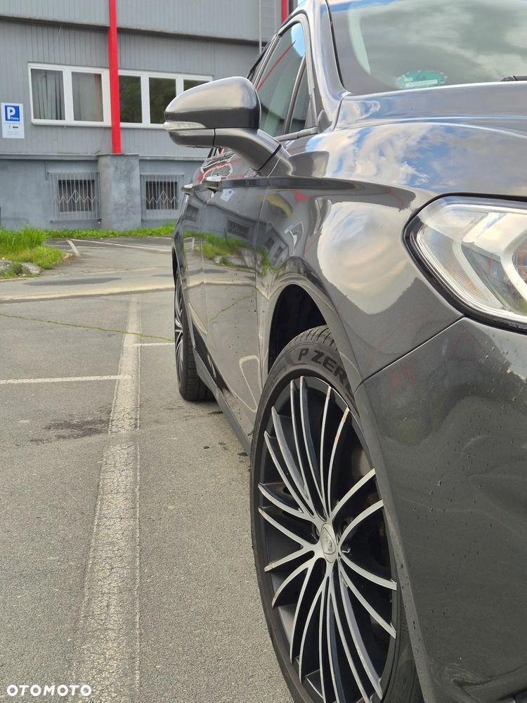 Ford Mondeo - 10