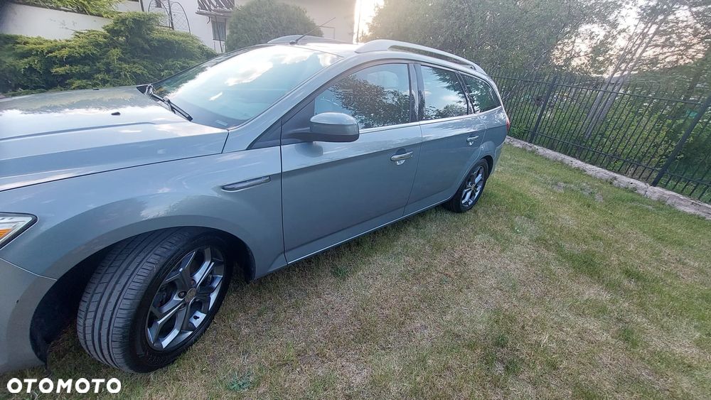 Ford Mondeo 2.0 Ghia Executive - 1
